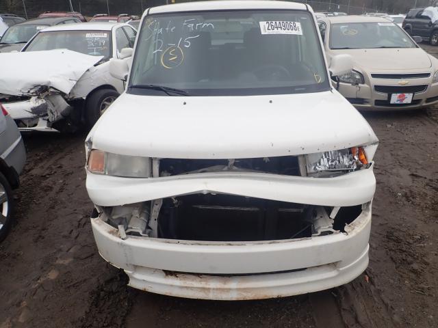 JTLKT324854027095 - 2005 TOYOTA SCION XB 白色 照片 9