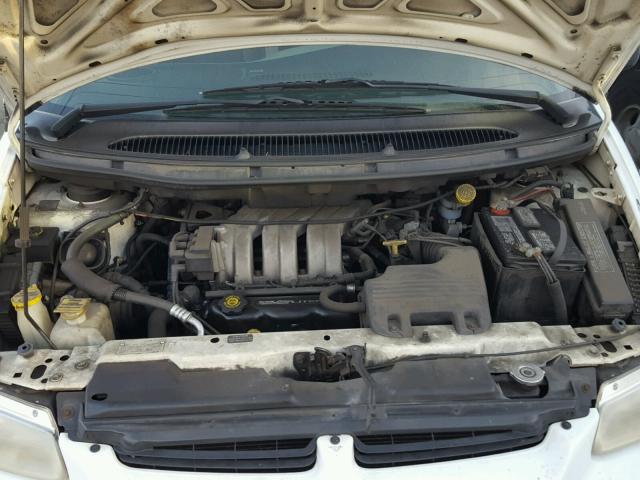 2B4GP24R9VR369397 - 1997 DODGE GRAND CARA WHITE photo 7