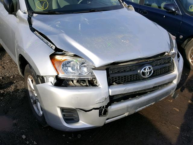 2T3BF4DV9BW089182 - 2011 TOYOTA RAV4 SILVER photo 9