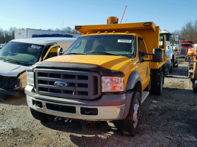 1FDAF57P95EB36314 - 2005 FORD F550 SUPER YELLOW photo 2