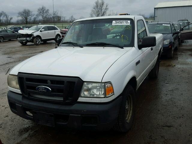 1FTYR10D17PA00804 - 2007 FORD RANGER WHITE photo 2