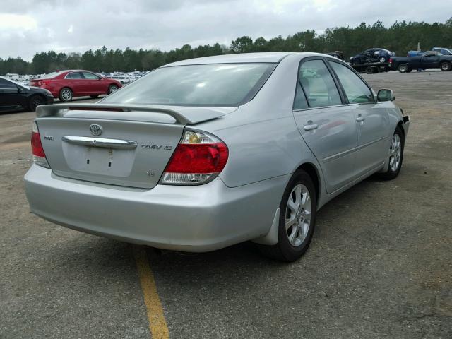 4T1BF32K05U605655 - 2005 TOYOTA CAMRY LE SILVER photo 4