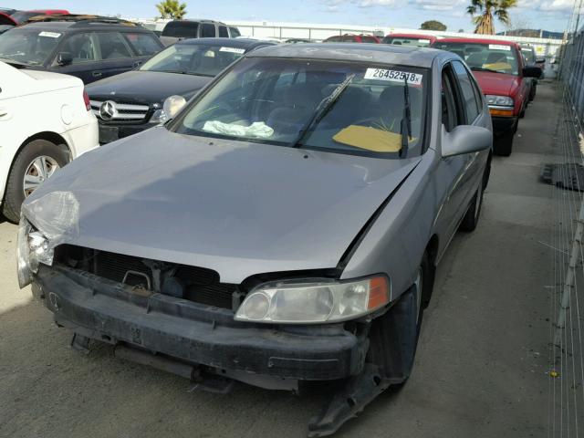 1N4DL01D7YC217796 - 2000 NISSAN ALTIMA XE SILVER photo 2