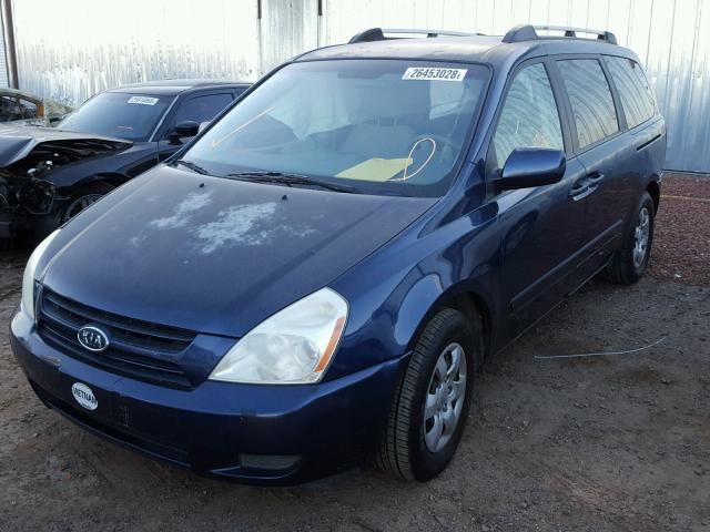 KNDMB233366089517 - 2006 KIA SEDONA EX BLUE photo 2