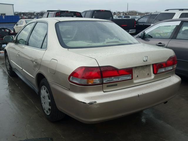 JHMCG56471C015853 - 2001 HONDA ACCORD LX GOLD photo 3