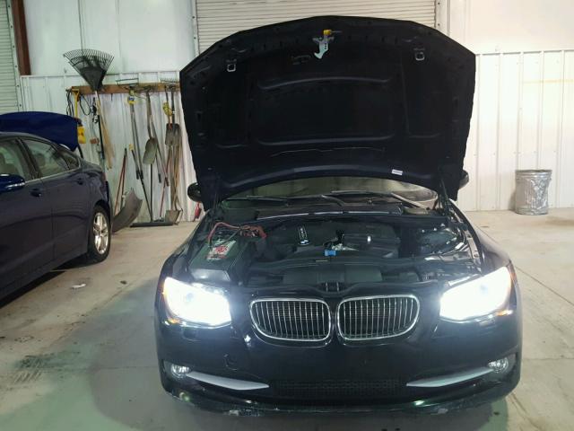 WBADX7C58BE579271 - 2011 BMW 335 I BLACK photo 9