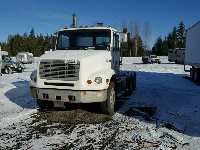 1FUYTMDB5TL778366 - 1996 FREIGHTLINER MEDIUM CON WHITE photo 2