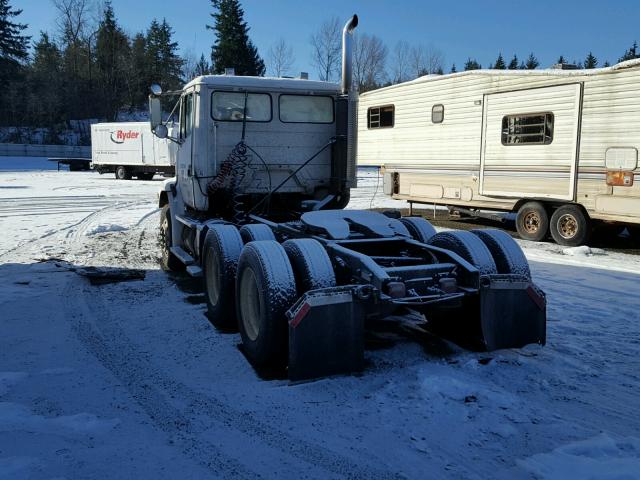 1FUYTMDB5TL778366 - 1996 FREIGHTLINER MEDIUM CON WHITE photo 3