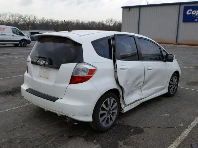 JHMGE8H58CC041864 - 2012 HONDA FIT SPORT WHITE photo 4