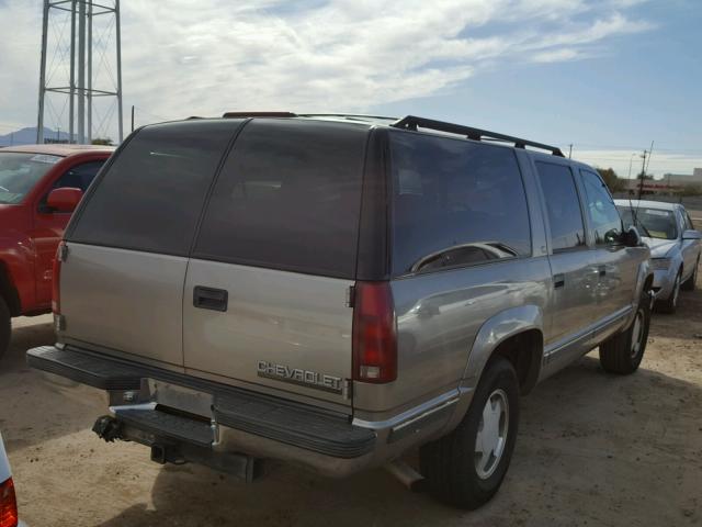 1GNFK16R5XJ575433 - 1999 CHEVROLET SUBURBAN K GRAY photo 4