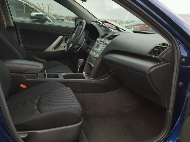4T1BK46K89U096450 - 2009 TOYOTA CAMRY SE BLUE photo 5