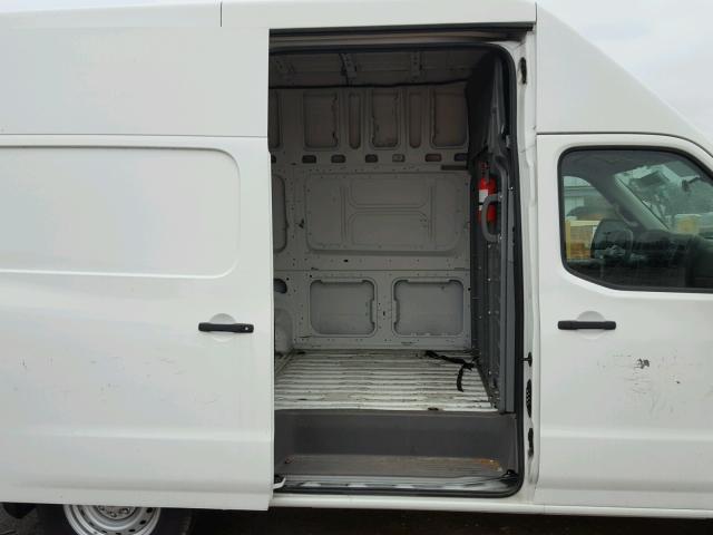 1N6BF0LX3FN805435 - 2015 NISSAN NV 2500 WHITE photo 6