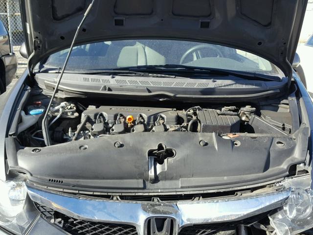 2HGFA1F53AH307242 - 2010 HONDA CIVIC LX GRAY photo 7