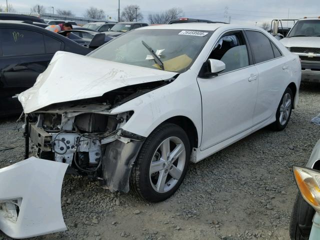 4T1BF1FK5EU763407 - 2014 TOYOTA CAMRY L WHITE photo 2