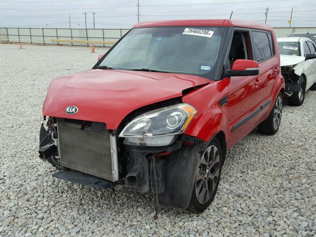 KNDJT2A68D7517330 - 2013 KIA SOUL RED photo 2