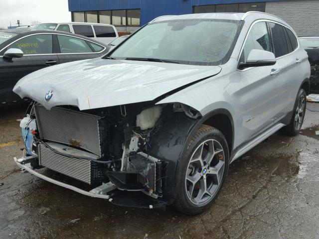 WBXHT3C36H5F73300 - 2017 BMW X1 XDRIVE2 SILVER photo 2