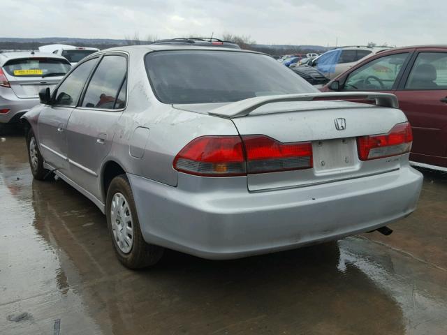 1HGCF86651A048502 - 2001 HONDA ACCORD VAL SILVER photo 3