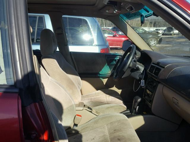 JF1SF65601H704070 - 2001 SUBARU FORESTER S WHITE photo 5