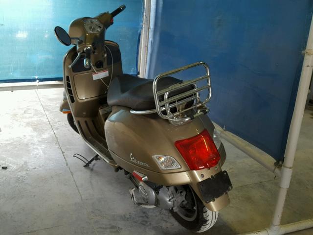 ZAPM459L5D5801045 - 2013 VESPA GTS 300 SU GOLD photo 3