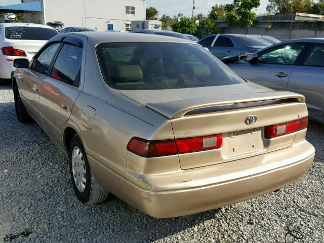 4T1BG22K6VU811375 - 1997 TOYOTA CAMRY CE BEIGE photo 3