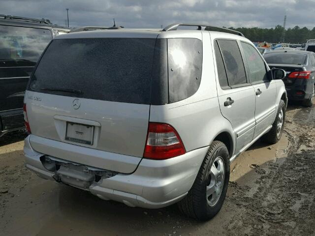 4JGAB54E92A320556 - 2002 MERCEDES-BENZ ML 320 SILVER photo 4