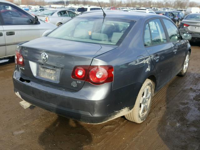 3VWJM71K98M051598 - 2008 VOLKSWAGEN JETTA S CHARCOAL photo 4