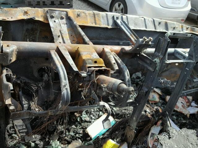 2A8HR54P18R823947 - 2008 CHRYSLER TOWN & COU BURN photo 8