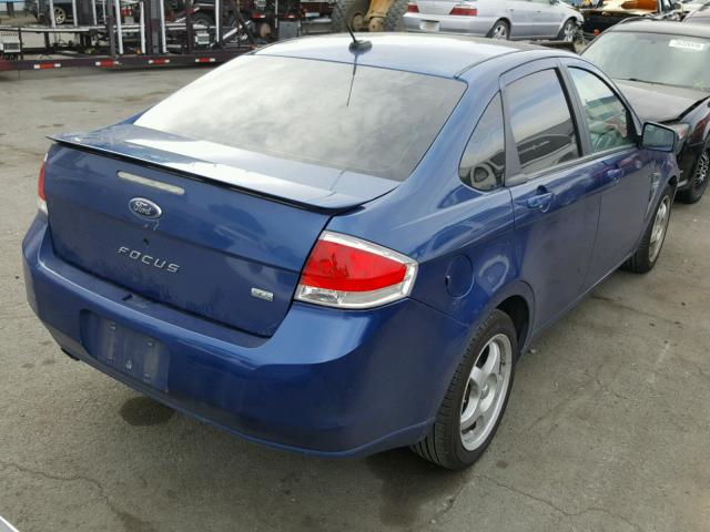 1FAHP35N68W252211 - 2008 FORD FOCUS SE BLUE photo 4