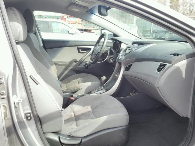 KMHDH4AE4DU525598 - 2013 HYUNDAI ELANTRA GL SILVER photo 5