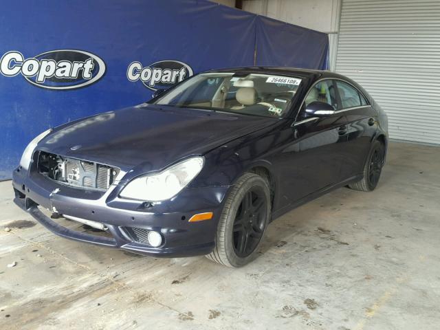 WDDDJ75X16A038634 - 2006 MERCEDES-BENZ CLS 500C BLUE photo 2