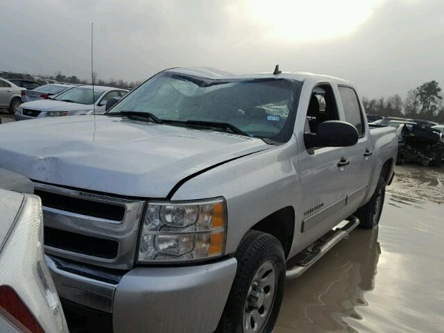 3GCRCREA9AG285170 - 2010 CHEVROLET SILVERADO SILVER photo 2