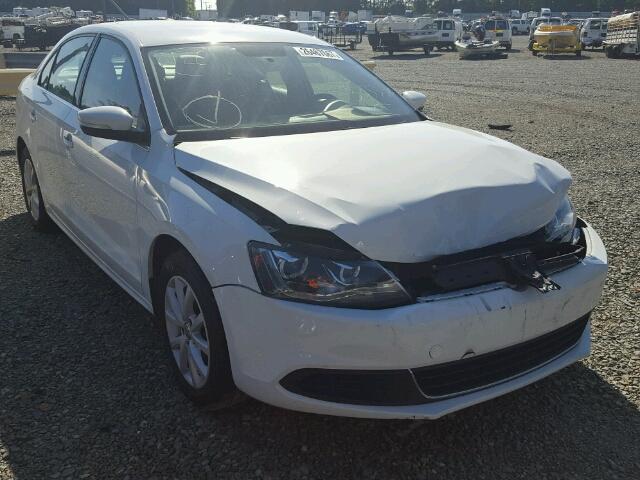 3VWD07AJ4EM333336 - 2014 VOLKSWAGEN JETTA SE WHITE photo 1