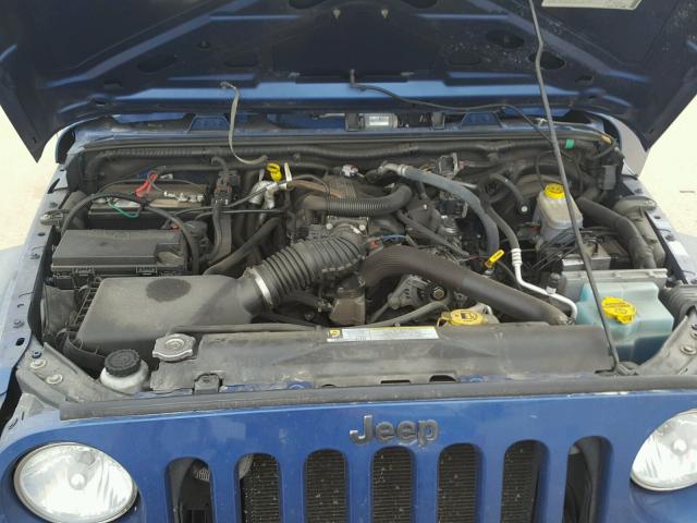 1J4BA3H12AL139710 - 2010 JEEP WRANGLER U BLUE photo 7