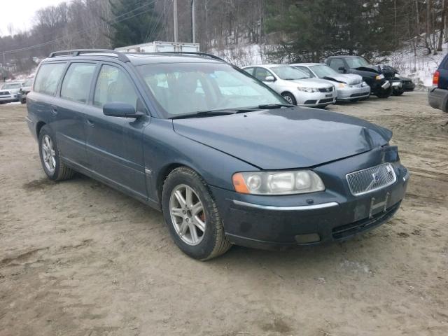 YV1SW592652519746 - 2005 VOLVO V70 FWD BLUE photo 1