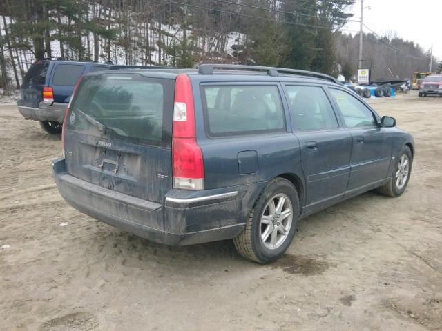 YV1SW592652519746 - 2005 VOLVO V70 FWD BLUE photo 4