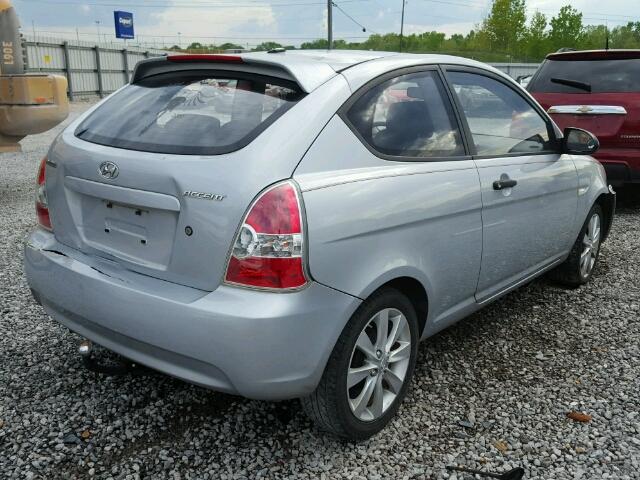 KMHCM36C98U084789 - 2008 HYUNDAI ACCENT GS GRAY photo 4