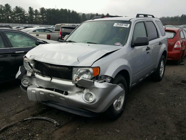 1FMCU9D7XCKB92500 - 2012 FORD ESCAPE XLT SILVER photo 2