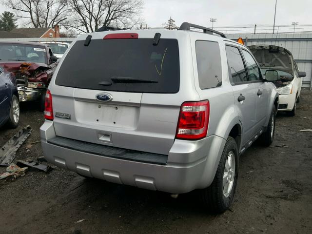 1FMCU9D7XCKB92500 - 2012 FORD ESCAPE XLT SILVER photo 4