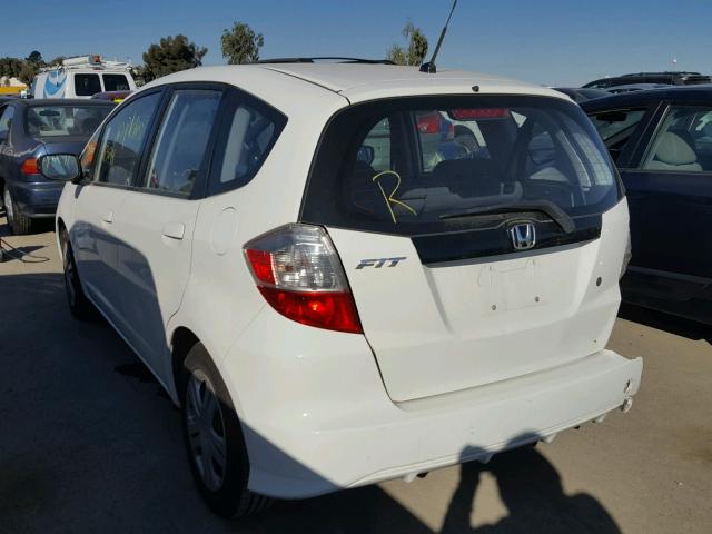 JHMGE88299S015231 - 2009 HONDA FIT WHITE photo 3