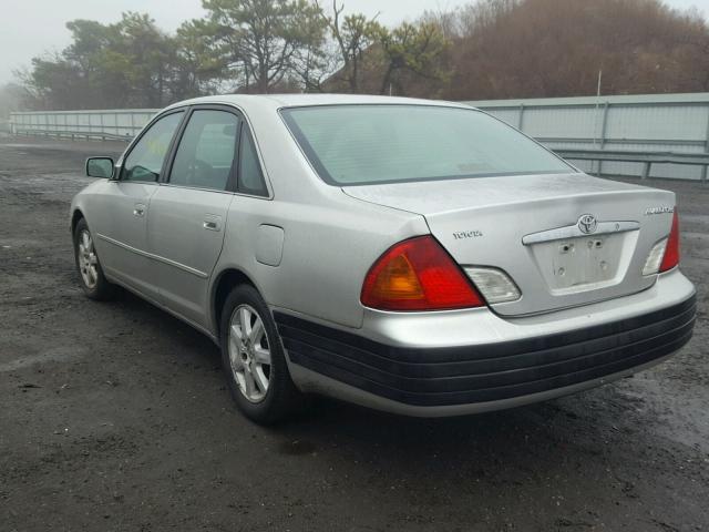 4T1BF28B9YU098678 - 2000 TOYOTA AVALON XL SILVER photo 3