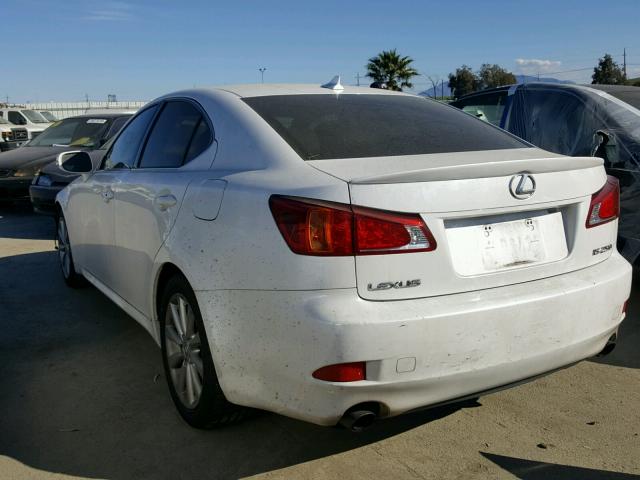 JTHBF5C24A5108951 - 2010 LEXUS IS 250 WHITE photo 3