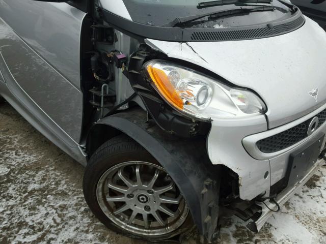 WMEEJ9AA1DK725181 - 2013 SMART FORTWO ELE 银色 照片 9