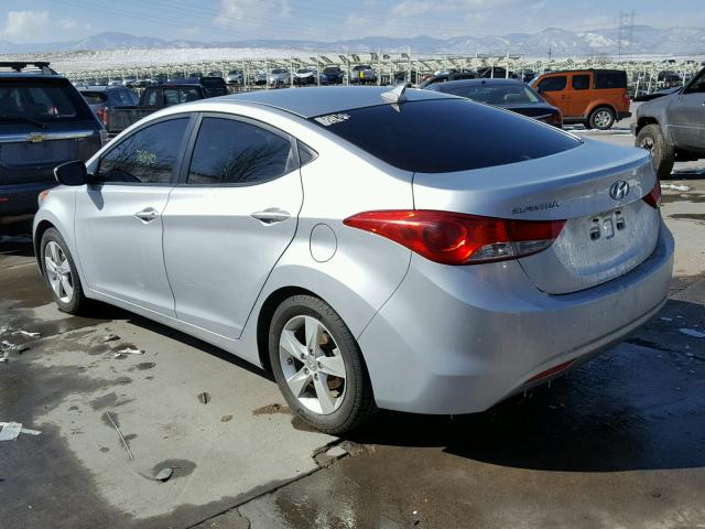 5NPDH4AE4DH151704 - 2013 HYUNDAI ELANTRA GL SILVER photo 3