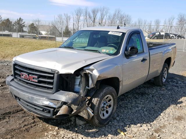 1GTEC14X88Z196920 - 2008 GMC SIERRA C15 SILVER photo 2