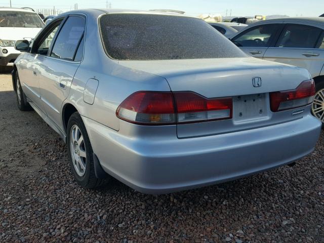 1HGCG56762A084219 - 2002 HONDA ACCORD SE SILVER photo 3