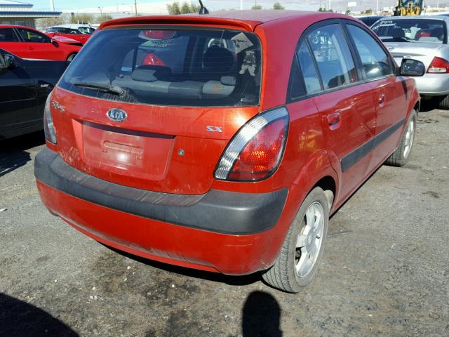 KNADE163566070879 - 2006 KIA RIO 5 RED photo 4