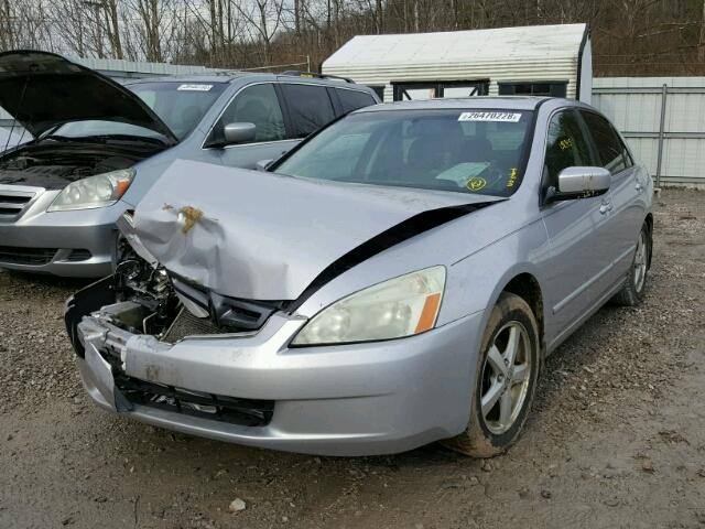 1HGCM56815A015895 - 2005 HONDA ACCORD EX SILVER photo 2