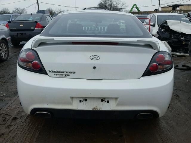 KMHHM66D07U258747 - 2007 HYUNDAI TIBURON GS WHITE photo 9