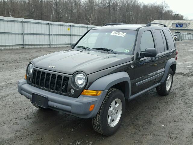 1J4GL48545W636061 - 2005 JEEP LIBERTY SP GRAY photo 2