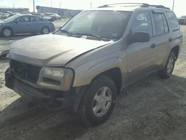 1GNDS13S422527780 - 2002 CHEVROLET TRAILBLAZE BROWN photo 2